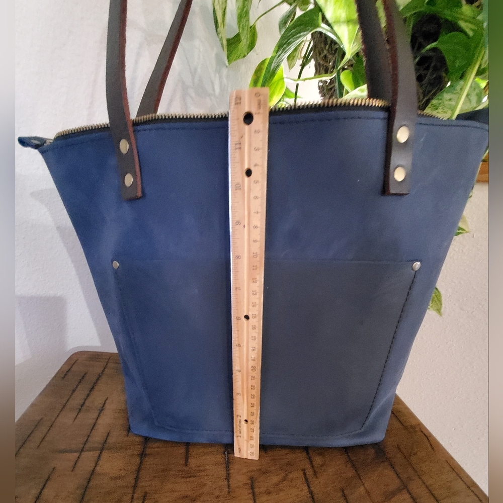 Portland Leather Deep Water Medium Tote - Picture 5 of 16